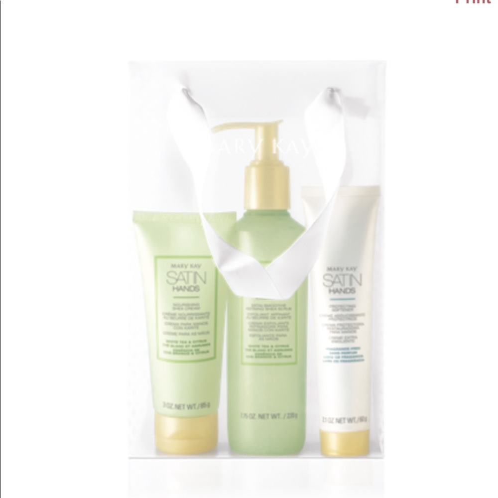 Mary Kay Satin Hands Set